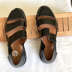 A COS genuinely crafted Sandals made in Portugal.